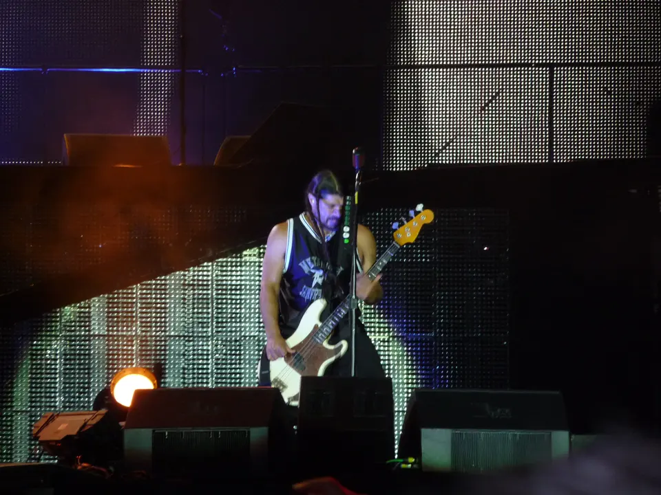 Robert Trujillo à la basse