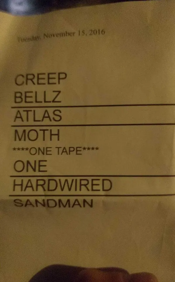 La setlist papier du 15 novembre 2016