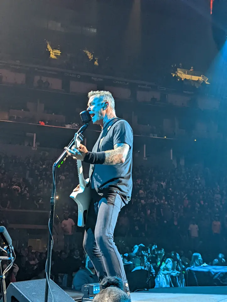 James qui hurle face au Chase Center