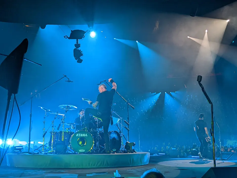 Lars derrière ses fûts Tama