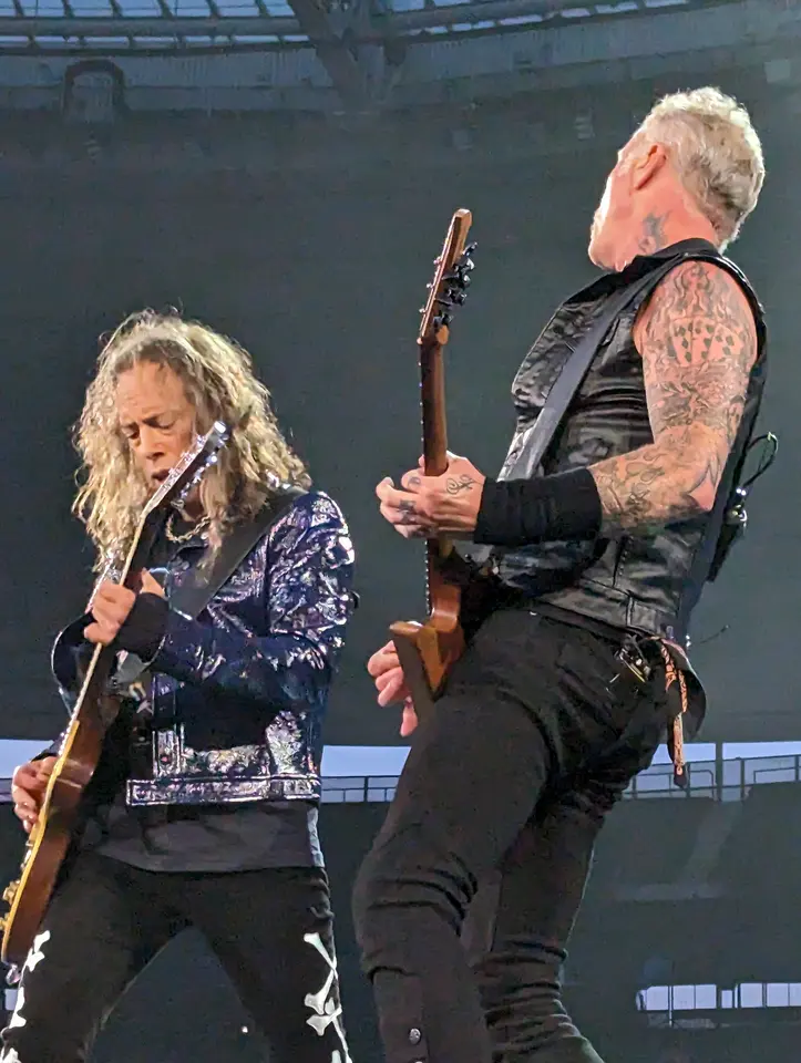 Kirk et James, épaule contre épaule