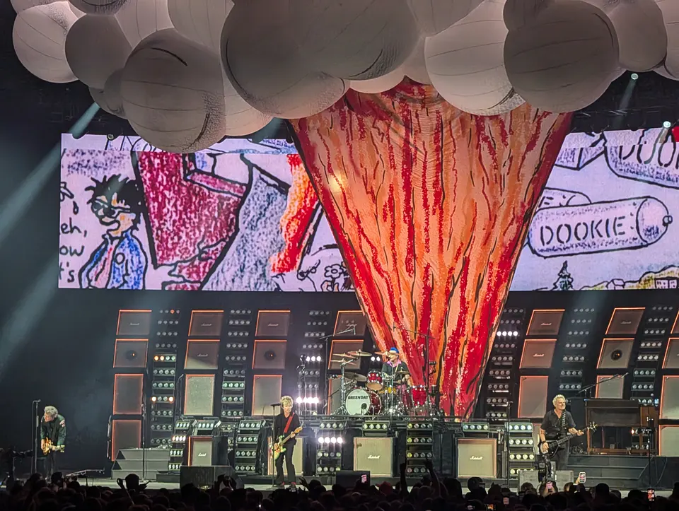 Le champignon Dookie au-dessus du groupe