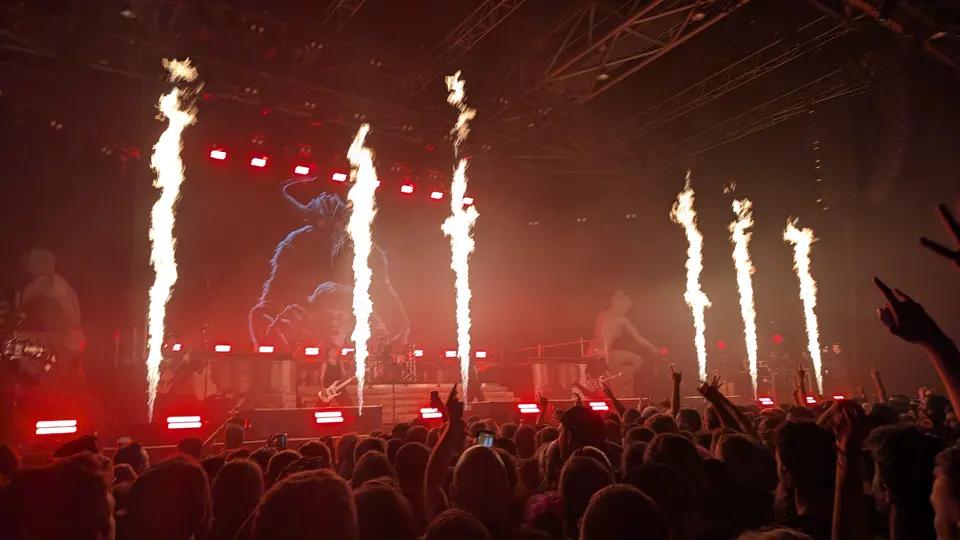 LANDMVRKS — Le Zénith